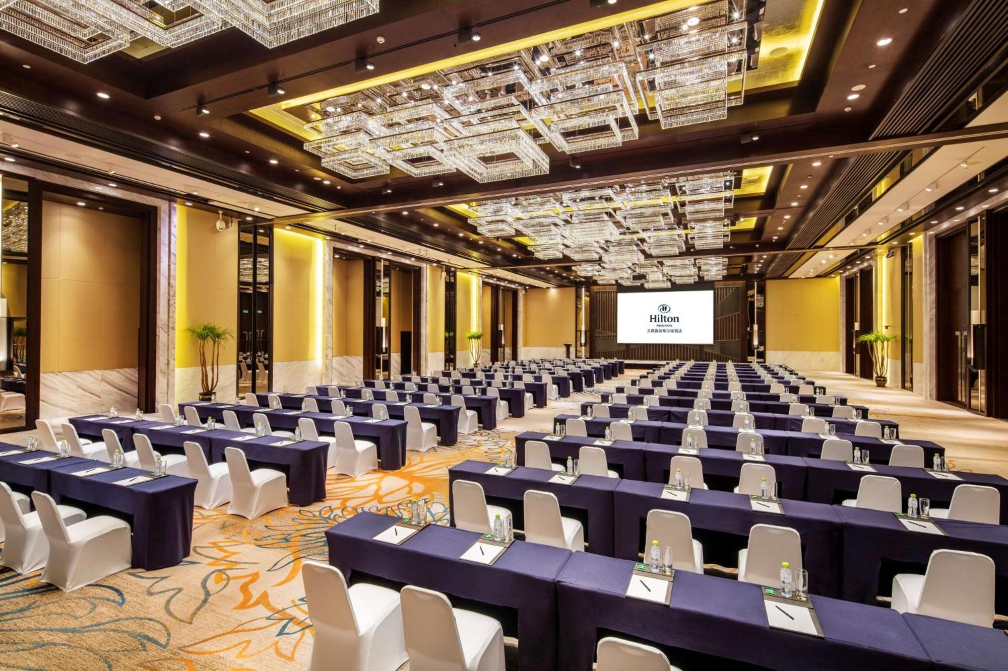 Hilton Vencsang Kültér fotó